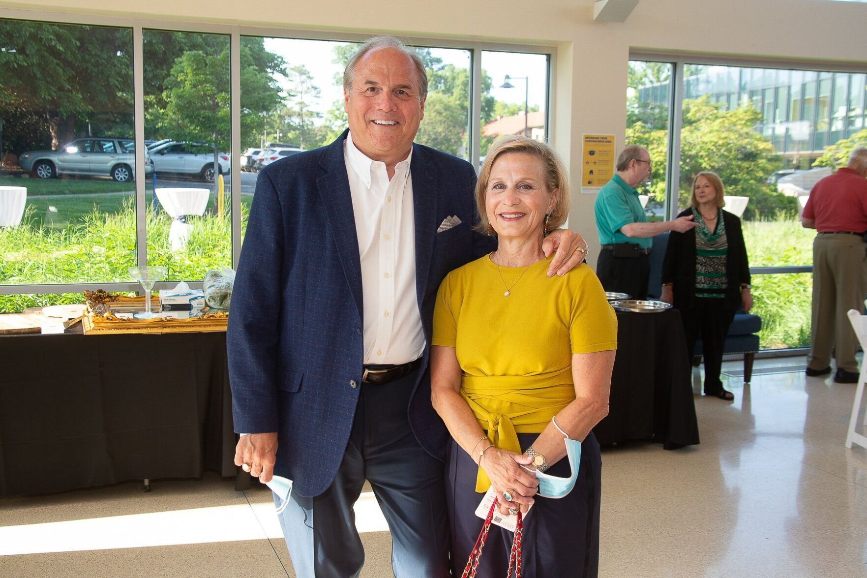 Dr. John and Jan Mantovani